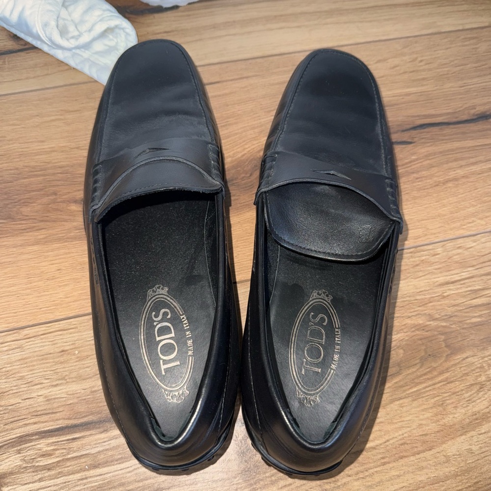 Tod’s Black Leather Penny Loafers Men’s Size 8 -  Luxury Italian Dress Shoes